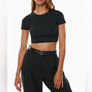 Aritzia Babaton Contour Crew Cropped Tee Small